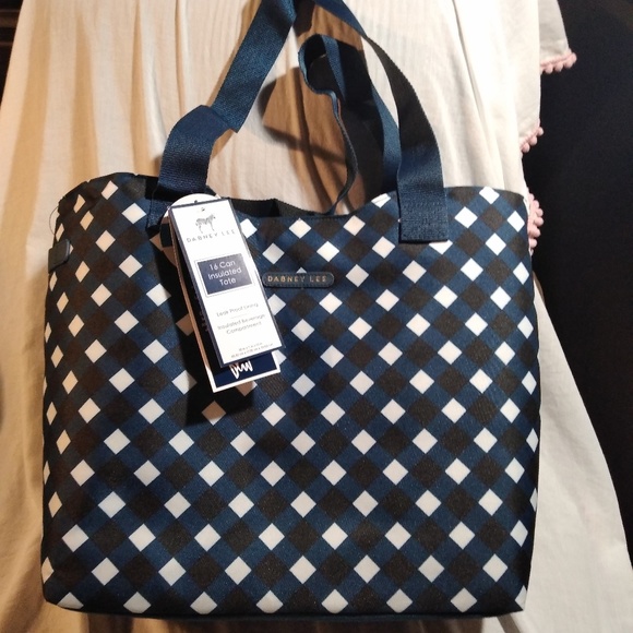 Dabney Lee Other - Dabney Lee 16 can Insulated Tote